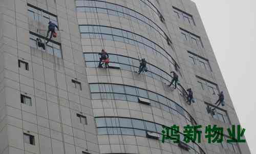 東莞的蜘蛛人外墻清洗施工