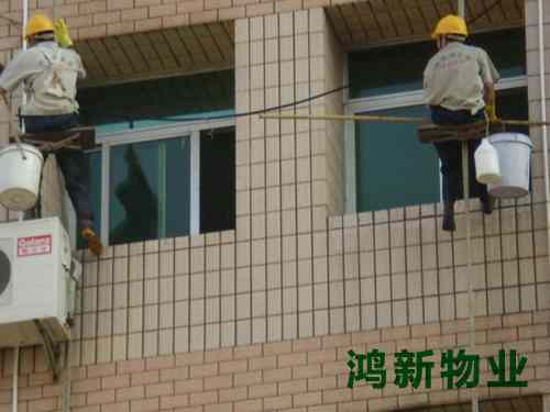 東莞的高樓清洗外墻玻璃的服務(wù)