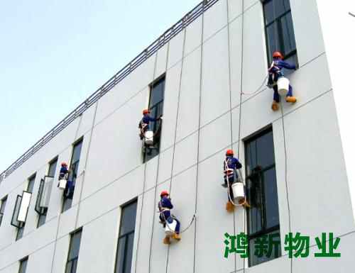 東莞的蜘蛛人外墻清洗施工