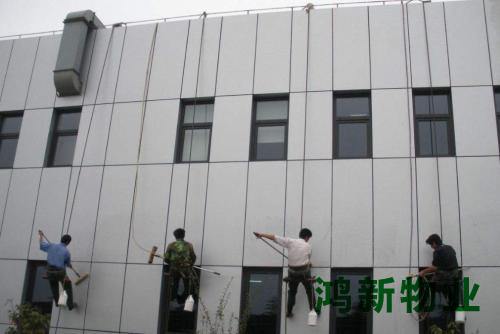 東莞蜘蛛人外墻清潔的
