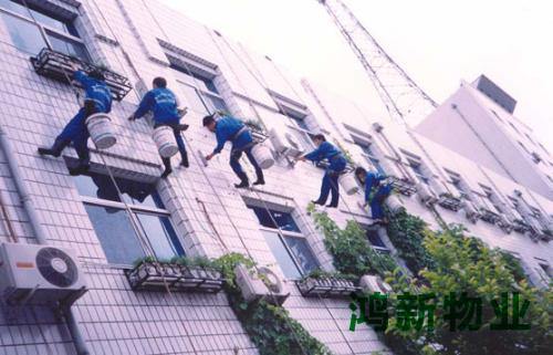 東莞的高空外墻清潔的