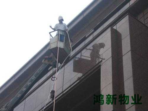 東莞蜘蛛人外墻玻璃清洗服務(wù)