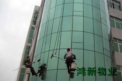 東莞蜘蛛人外墻玻璃清洗服務(wù)