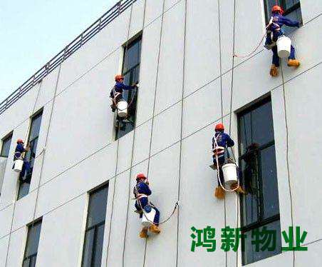 大廈清洗外墻玻璃費用