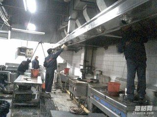 飯?zhí)糜蜔煓C(jī)油污清洗收費(fèi)